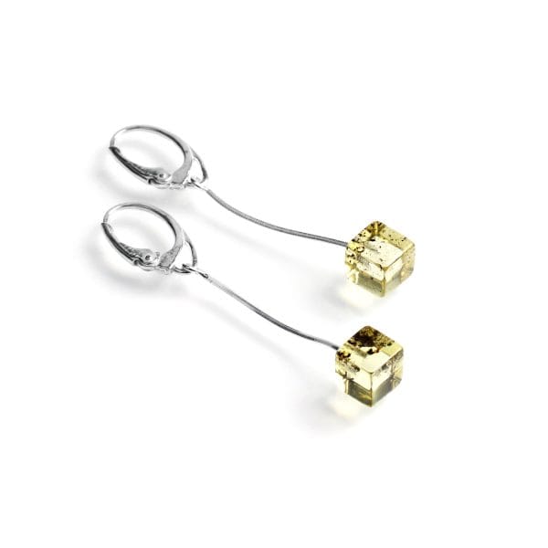 Kubo formos gintariniai auskarai