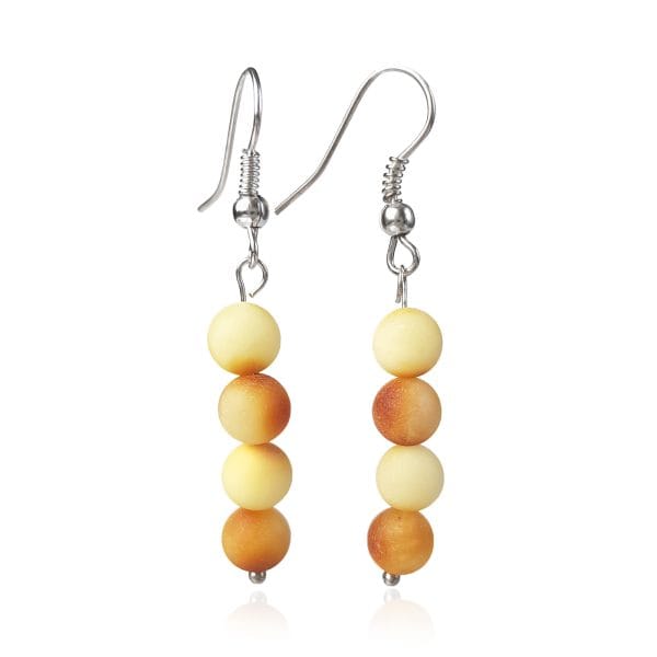 Geltoni gintariniai auskarai.