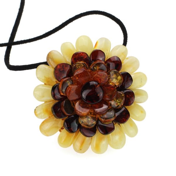 "Gintarinė gėlė" segė - pakabukas.