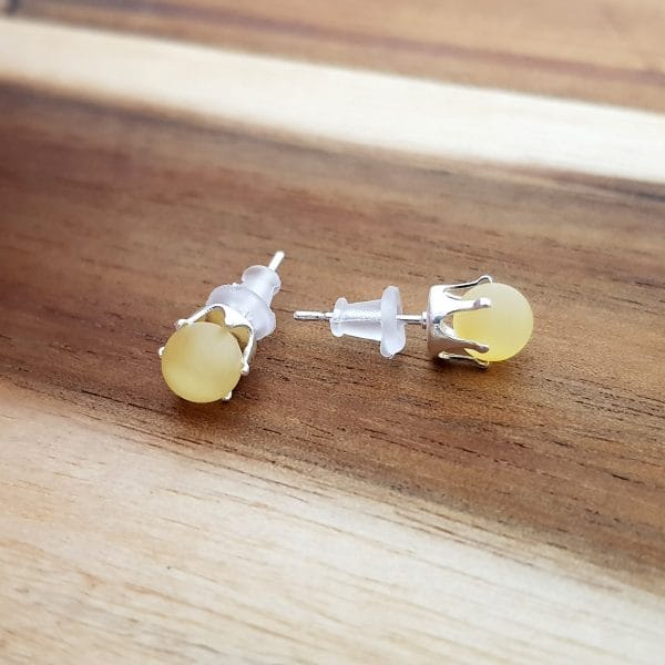 Gintariniai auskarai vinelės