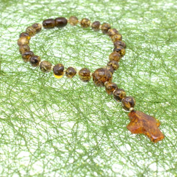 Žalias gintarinis pakabukas mašinai "Aplink pasaulį"