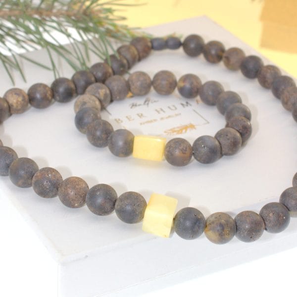 Stambus vėrinys ir apyrankė "Vienas Naktyje"