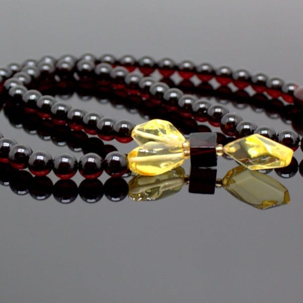 Vėrinys ir apyrankė 