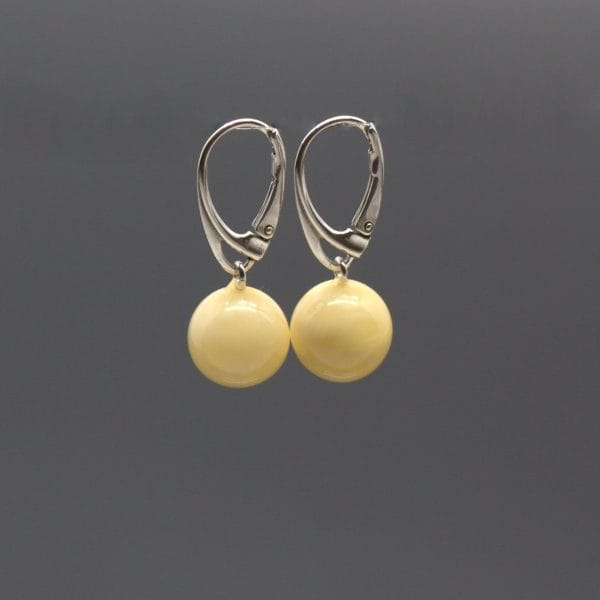 Auskarai ir pakabukas