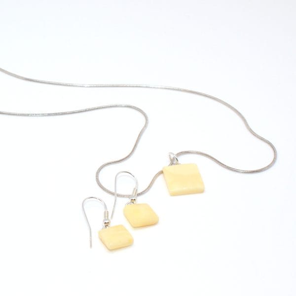 Auskarai ir pakabutis