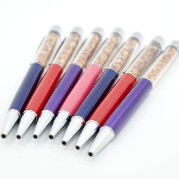 Tušinukai su gintaro gabalėliais