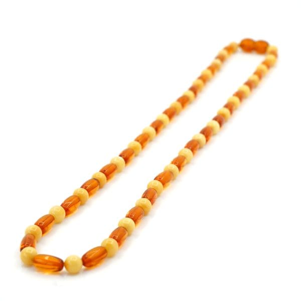 Spalvotas vėrinys "Rugpjūtis"