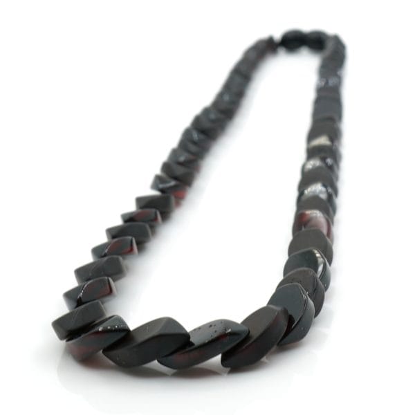 Tamsus vėrinys "Šypsenėlė"