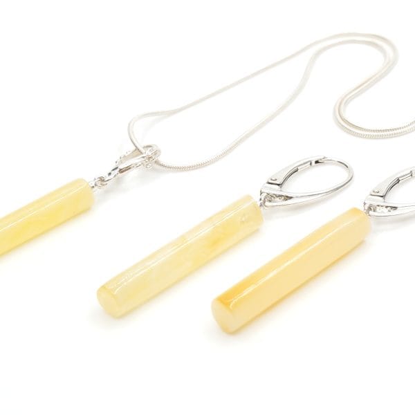 Pakabuko ir auskarų komplektas "Lietutis"