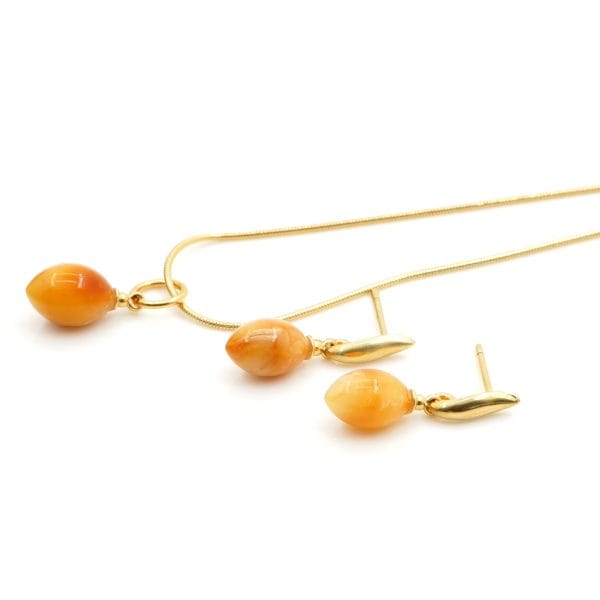 Pakabuko ir auskarų komplektas "Sapnas"