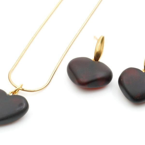 Pakabuko ir auskarų komplektas 