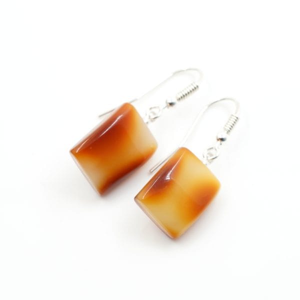 Pakabuko ir auskarų komplektas 