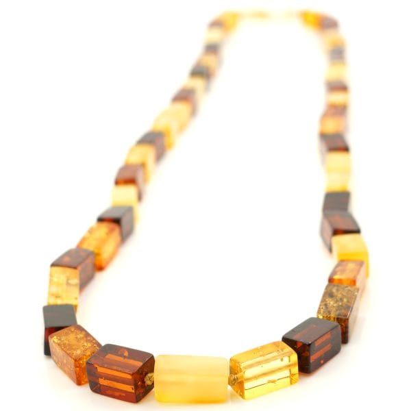 Vėrinys "Šokis lietuje"