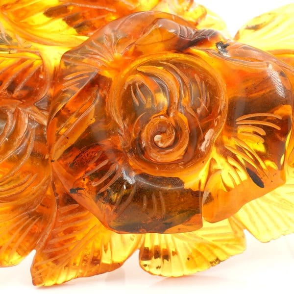 Segė "Dykumų gėlė" su inkliuzu